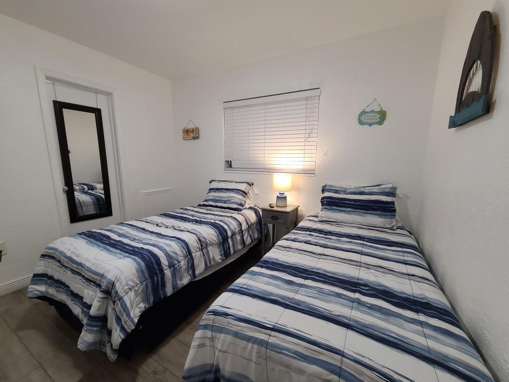 Sun Island Motel St. Pete Beach Bilik gambar