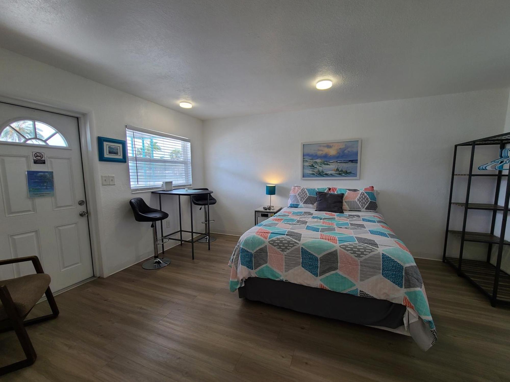 Sun Island Motel St. Pete Beach Bilik gambar