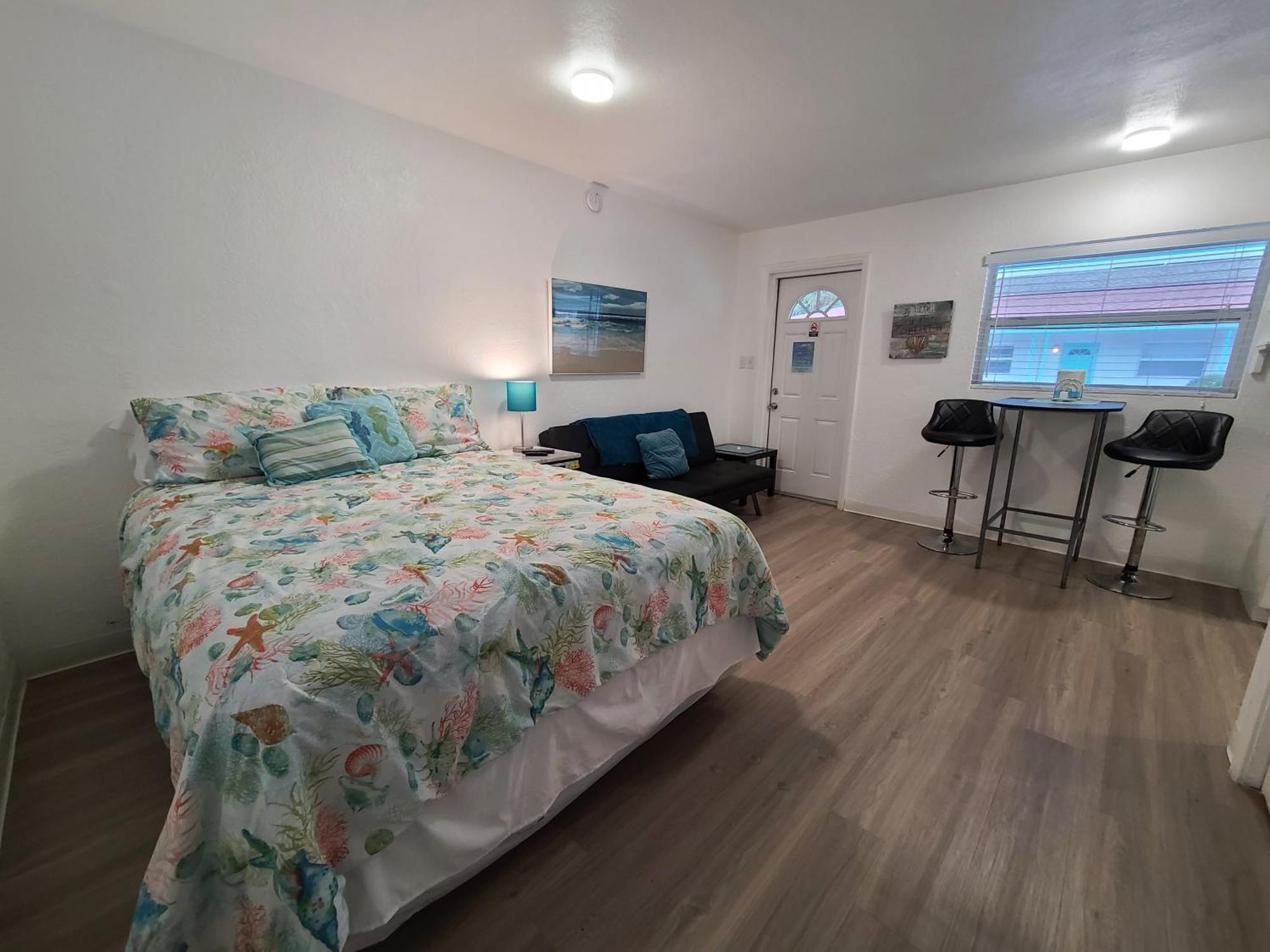 Sun Island Motel St. Pete Beach Bilik gambar