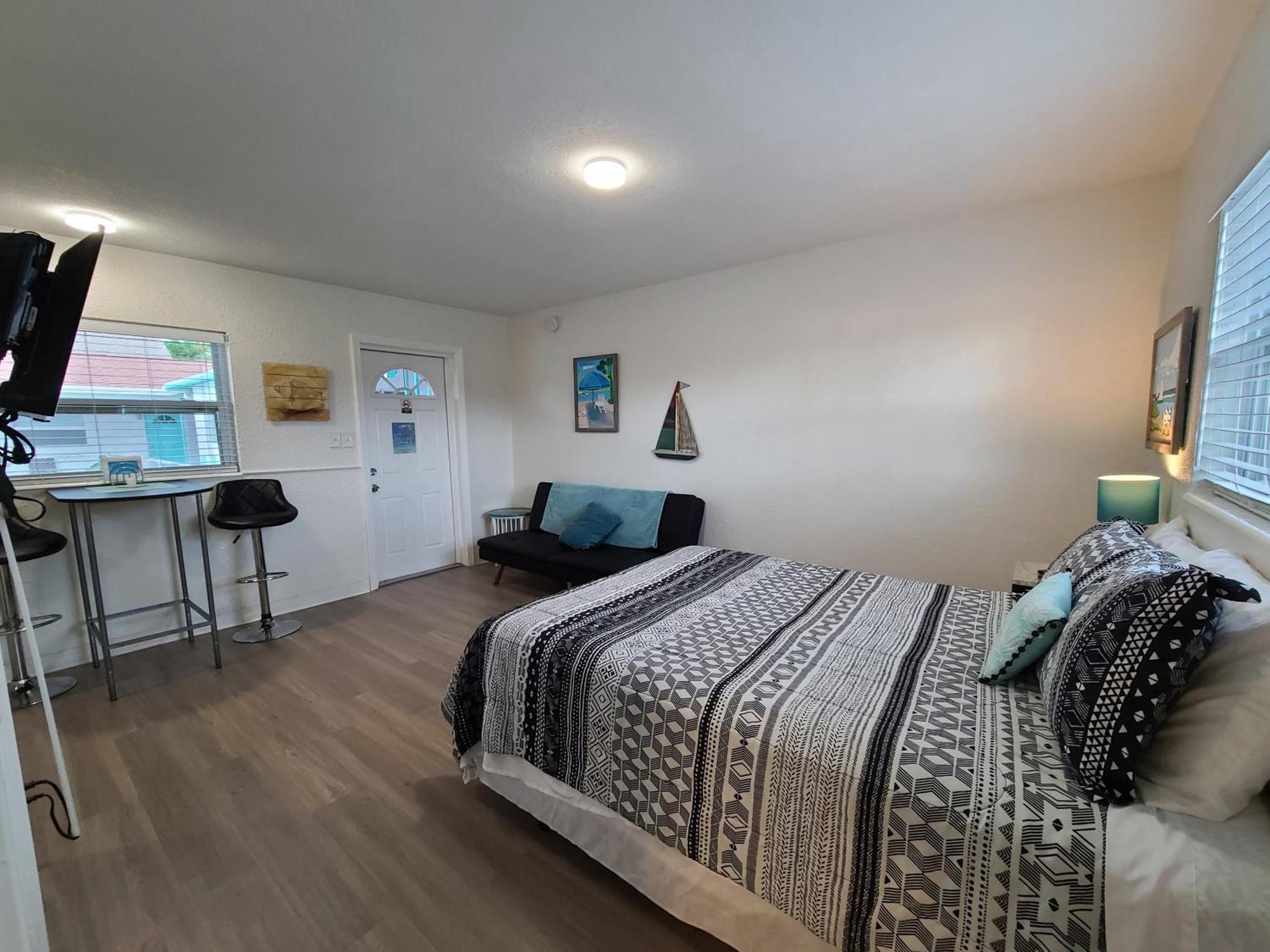 Sun Island Motel St. Pete Beach Bilik gambar